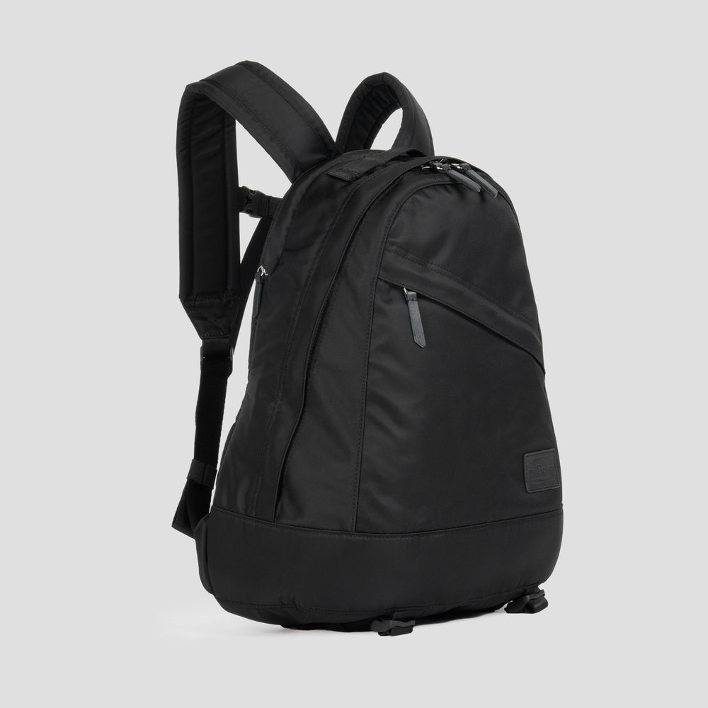 Staple Travel Daypack Black