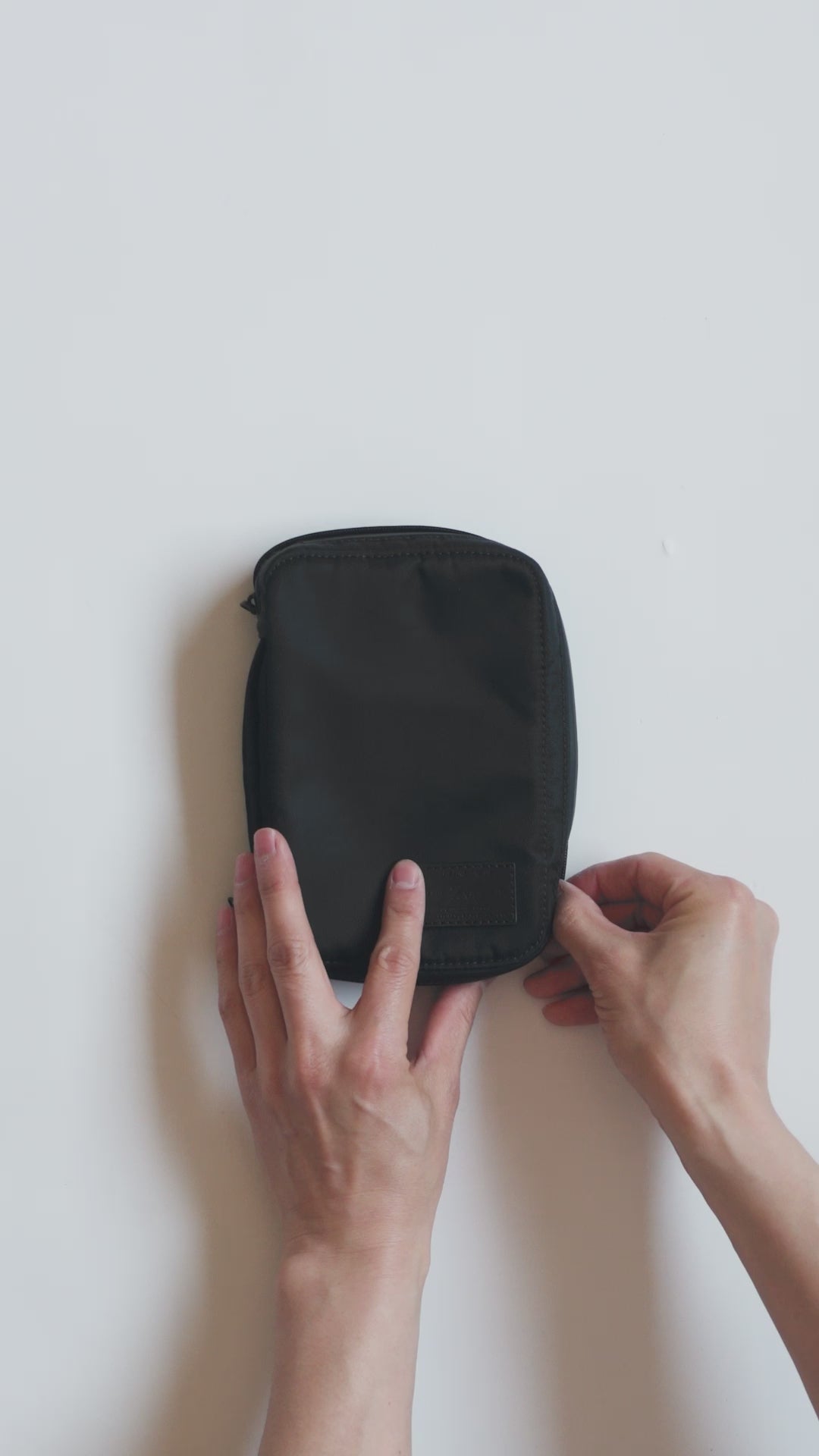 Staple Passport Pouch Black