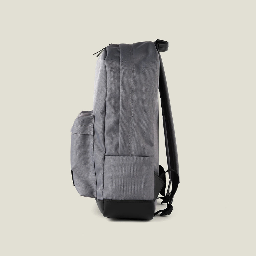 
                  
                    Daypack Grey
                  
                