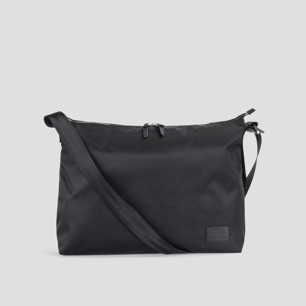 Staple Easy Shoulder Black