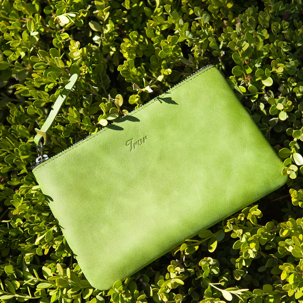 
                  
                    Leather Pouch M Green
                  
                